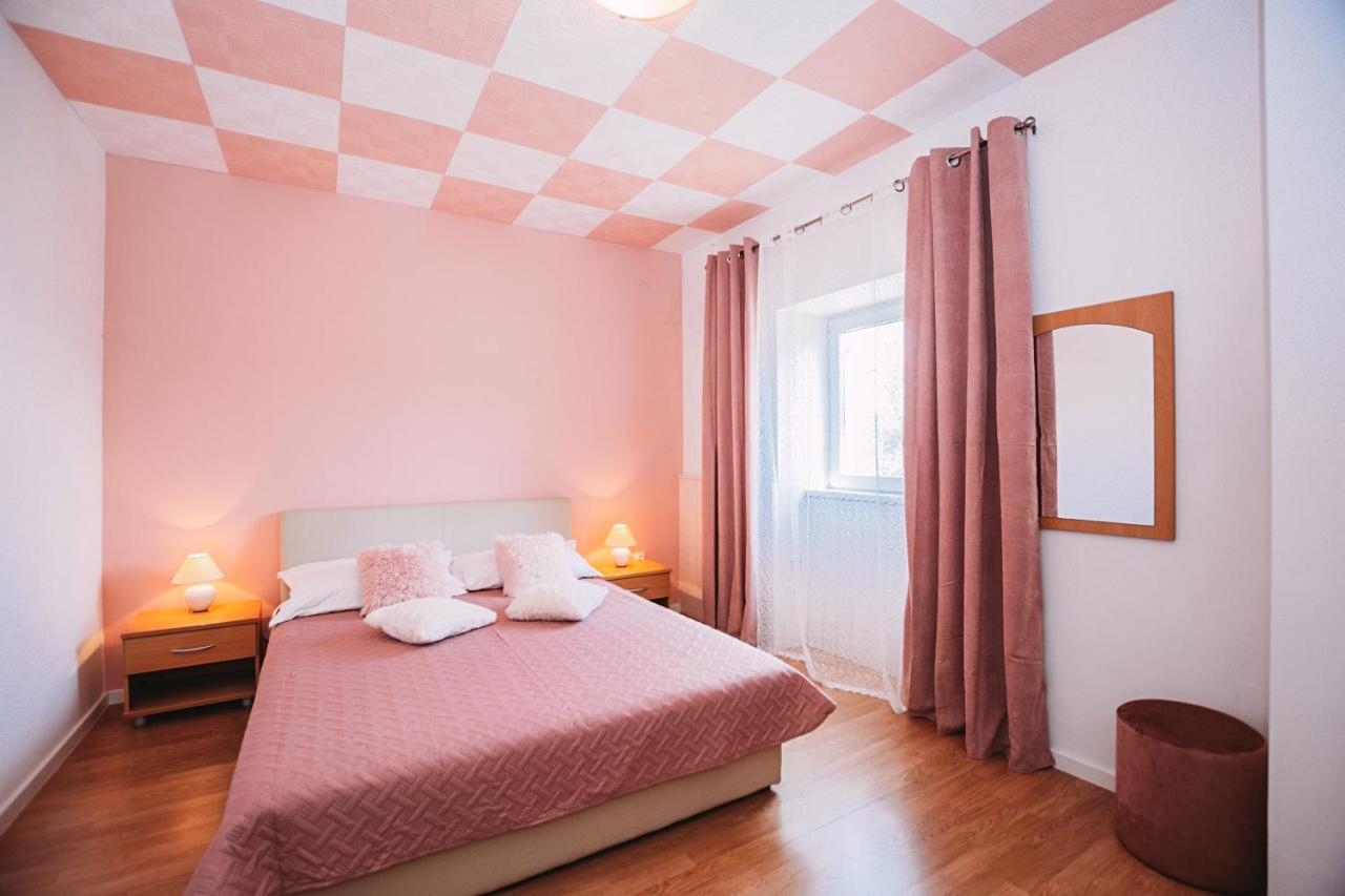 Rooms Emilija Božava Kültér fotó