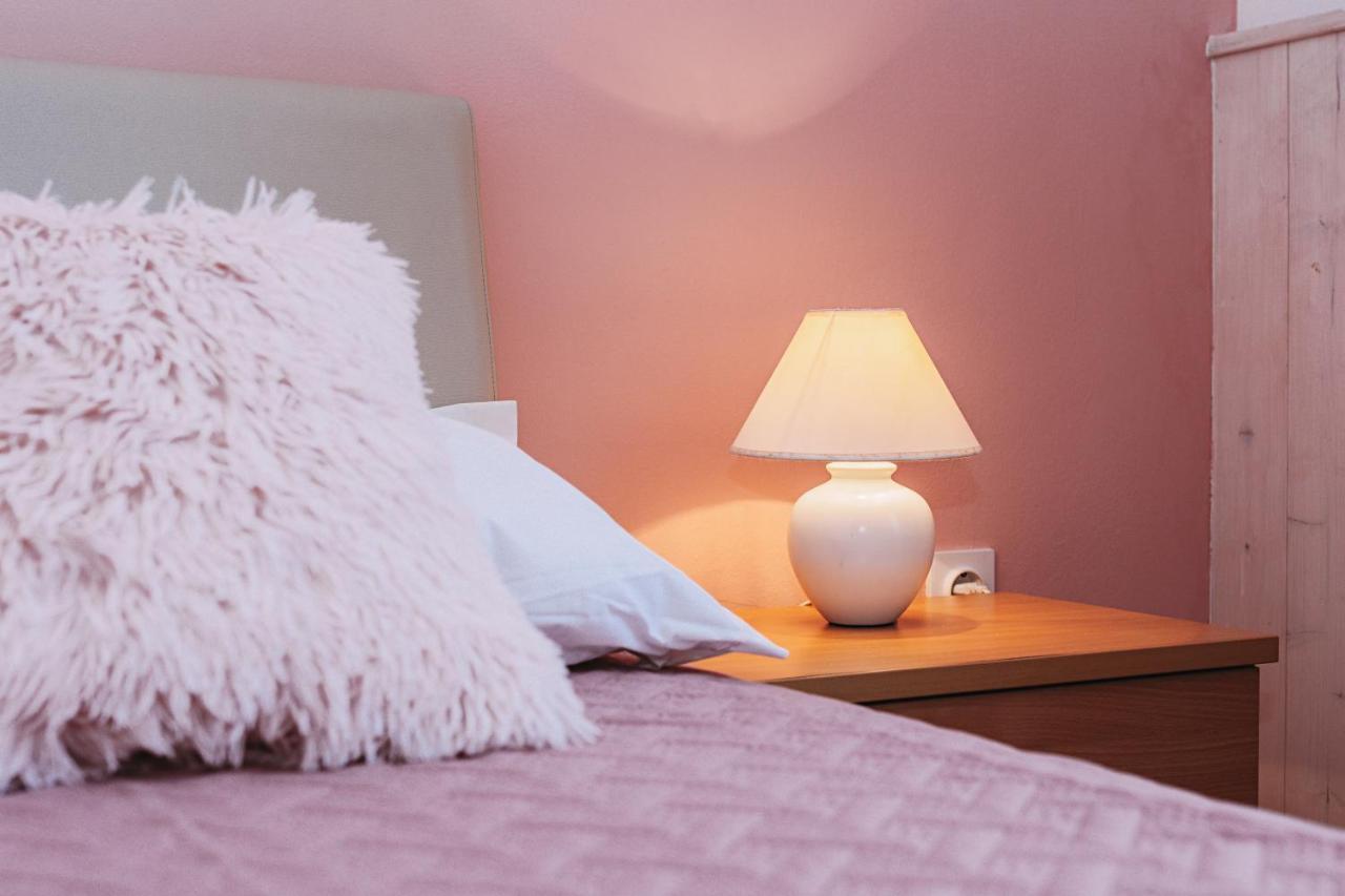 Rooms Emilija Božava Kültér fotó
